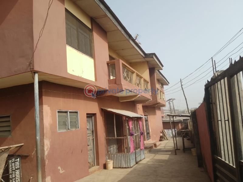 3 bedroom Block Of Flats For Sale Iyalan Church Junction Along Iwo Road Ibadan Oyo - 1