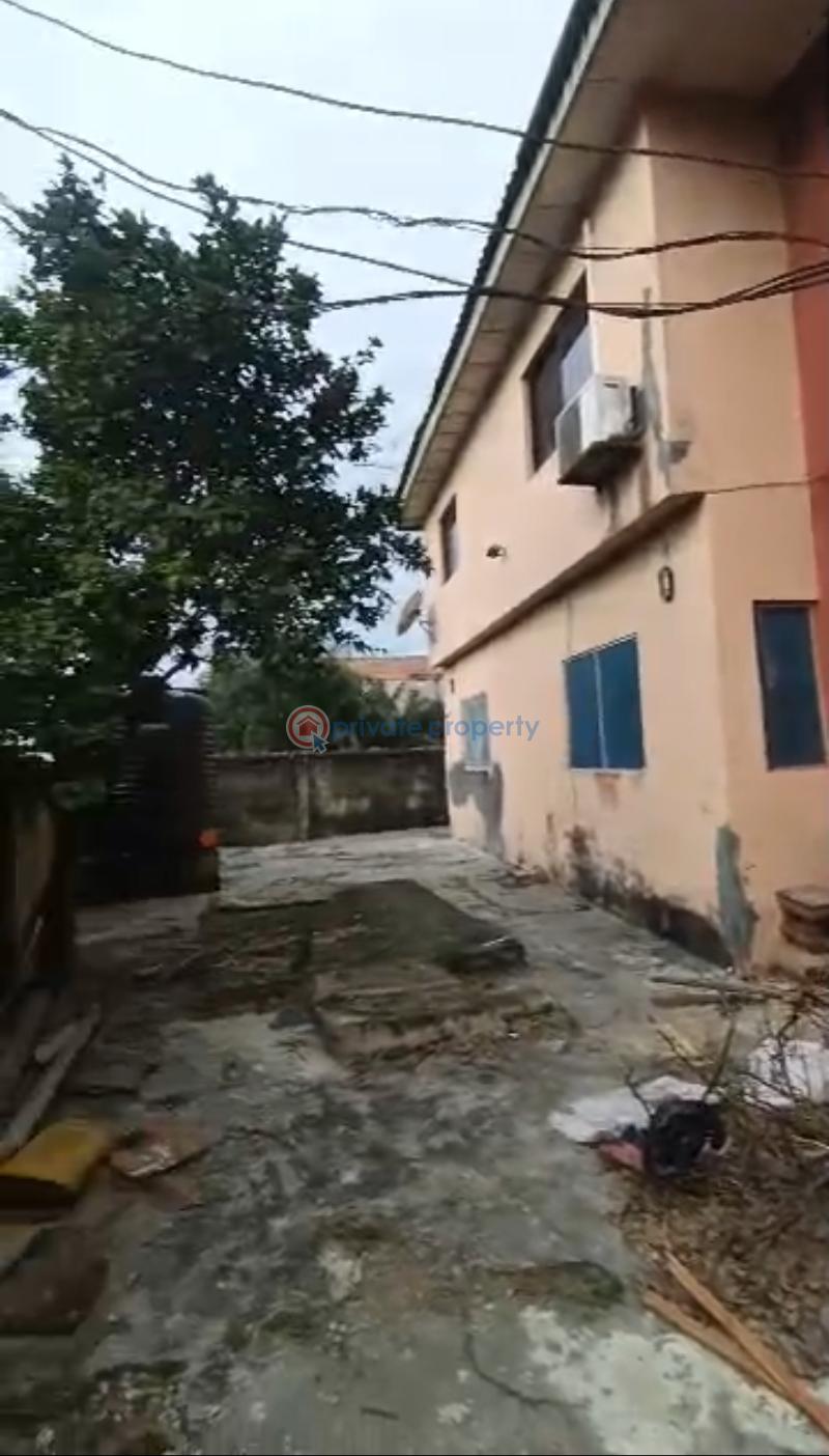 3 bedroom Block Of Flats For Sale Agboyi Estate Ketu Ketu Kosofe/Ikosi Lagos - 3