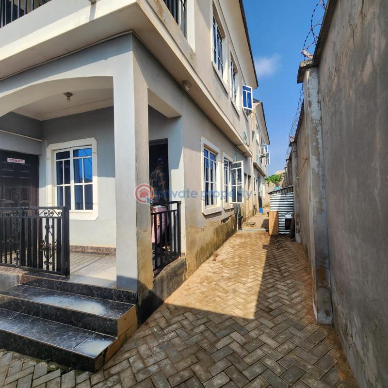 3 bedroom Block Of Flats For Sale Olorunda Road Akobo Ibadan Oyo - 1
