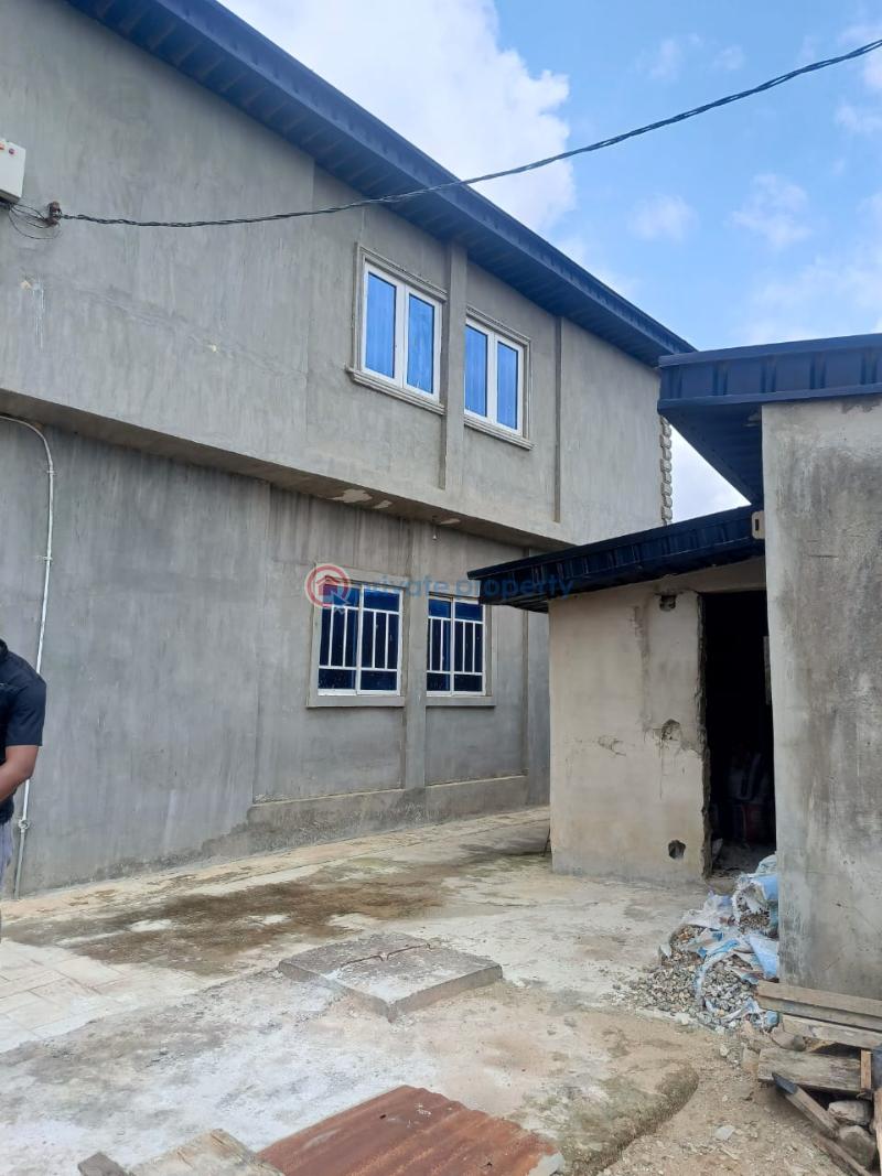 3 bedroom Flat & Apartment For Sale Idimu Egbe/Idimu Lagos