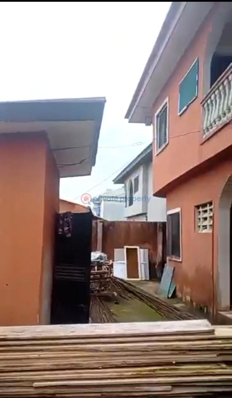 Block Of Flats For Sale Federal Government Girls College Road ( Ugbowo) Opposite Uniben Back Gate Benin Edo - 0