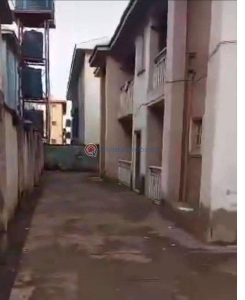 10 bedroom Townhouse For Sale Community Estate Transekulu Enugu Area  - 2