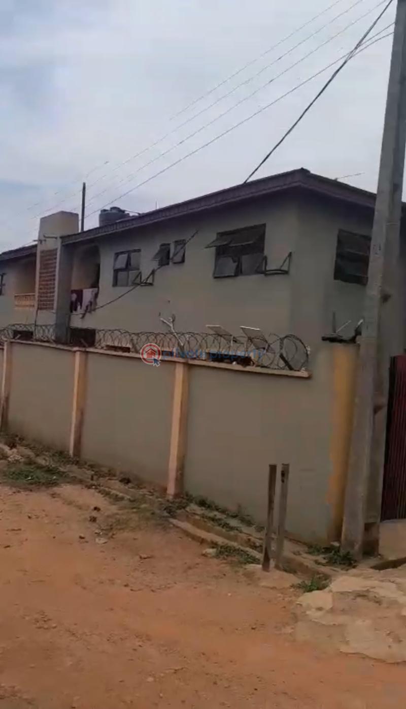 Block Of Flats For Sale Lariken College, Ekerin Area, Ologuneru Eleyele Ibadan. Eleyele Ibadan Oyo - 0