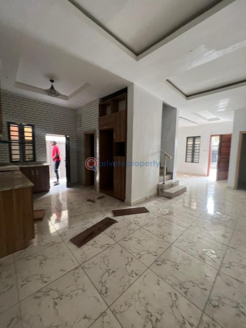 4 bedroom Semi detached Duplex For Sale Omole Phase 1 Ojodu Lagos - 14