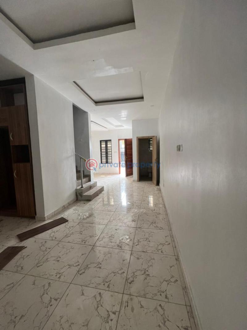 4 bedroom Semi detached Duplex For Sale Omole Phase 1 Ojodu Lagos - 10