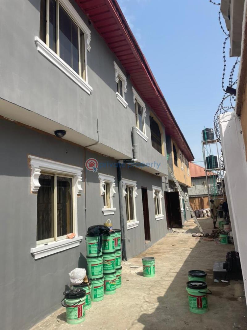 House For Sale Off Governor's Road, Ikotun Alimosho Lagos - 6