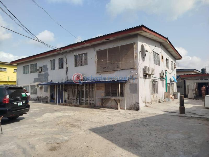 2 bedroom Flat & Apartment For Sale Ilupeju Lagos