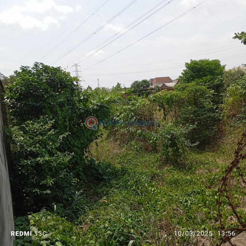 4 plots of land facing lagos abeokuta express way - 2 Commercial Land For Sale Meiran Alimosho Lagos - 2