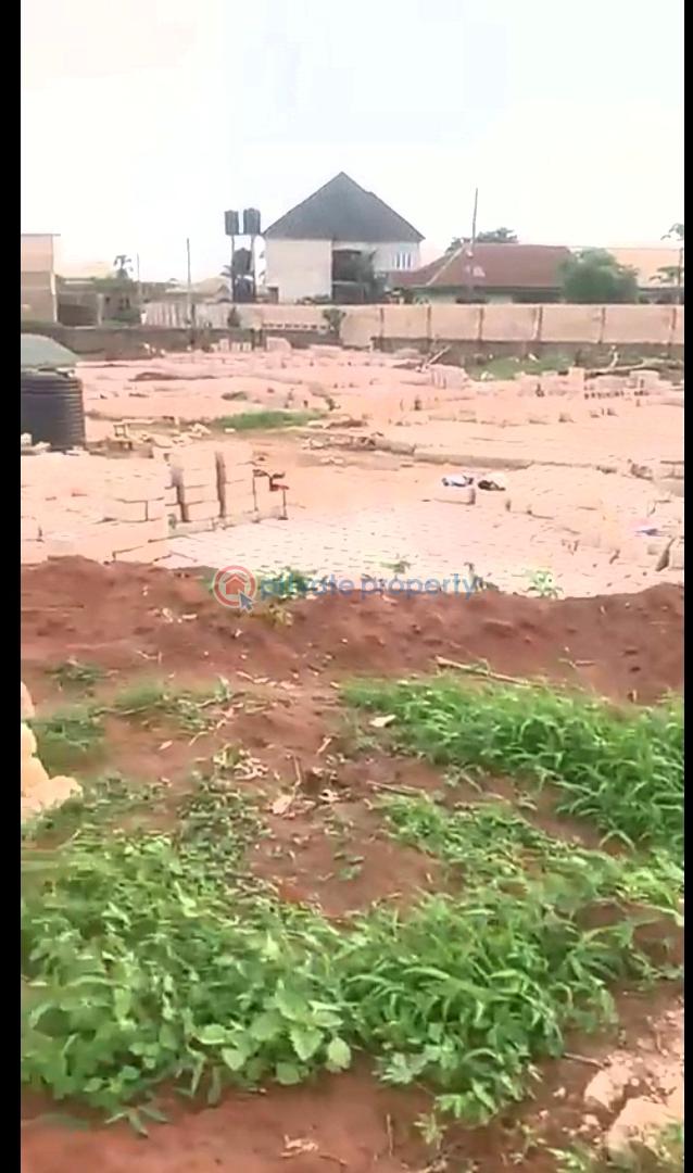 Mixed use Land For Sale 100 Feet From Oluku Lagos Road Benin City Benin Edo - 0
