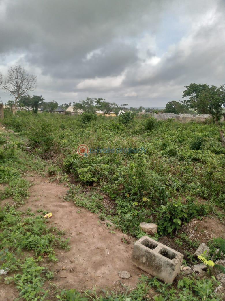 Mixed use Land For Sale Isale Ofikin, Ido Garage Ido Ibadan Oyo - 0