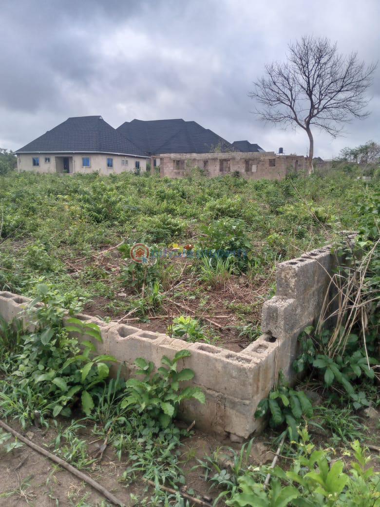 Mixed use Land For Sale Isale Ofikin, Ido Garage Ido Ibadan Oyo - 4