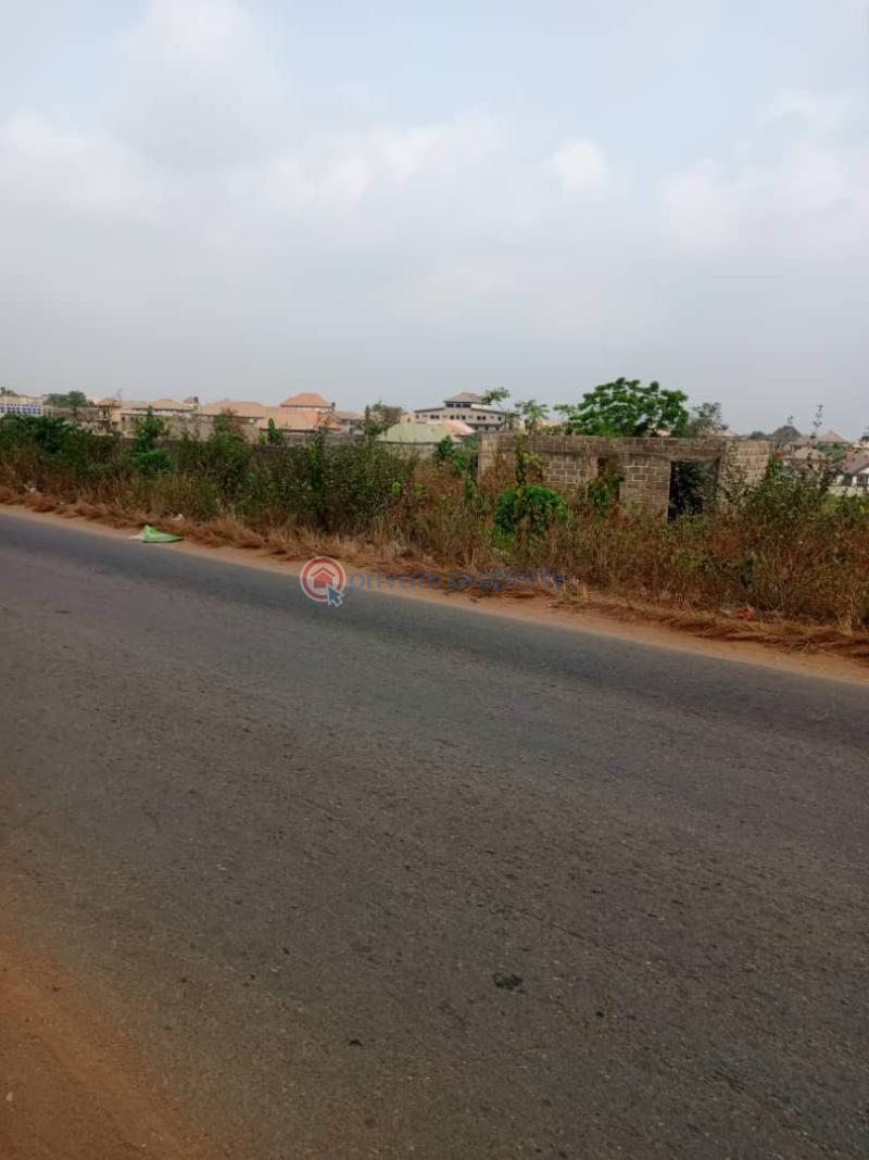 Commercial Land For Sale On Gberigbe/ Igbokuta Express Way Gberigbe Ikorodu Lagos - 0