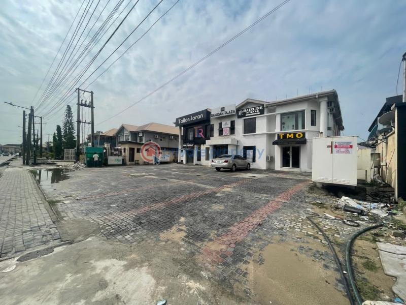 4 bedroom Shop For Rent Lekki Phase1 Lekki Phase 1 Lagos - 3