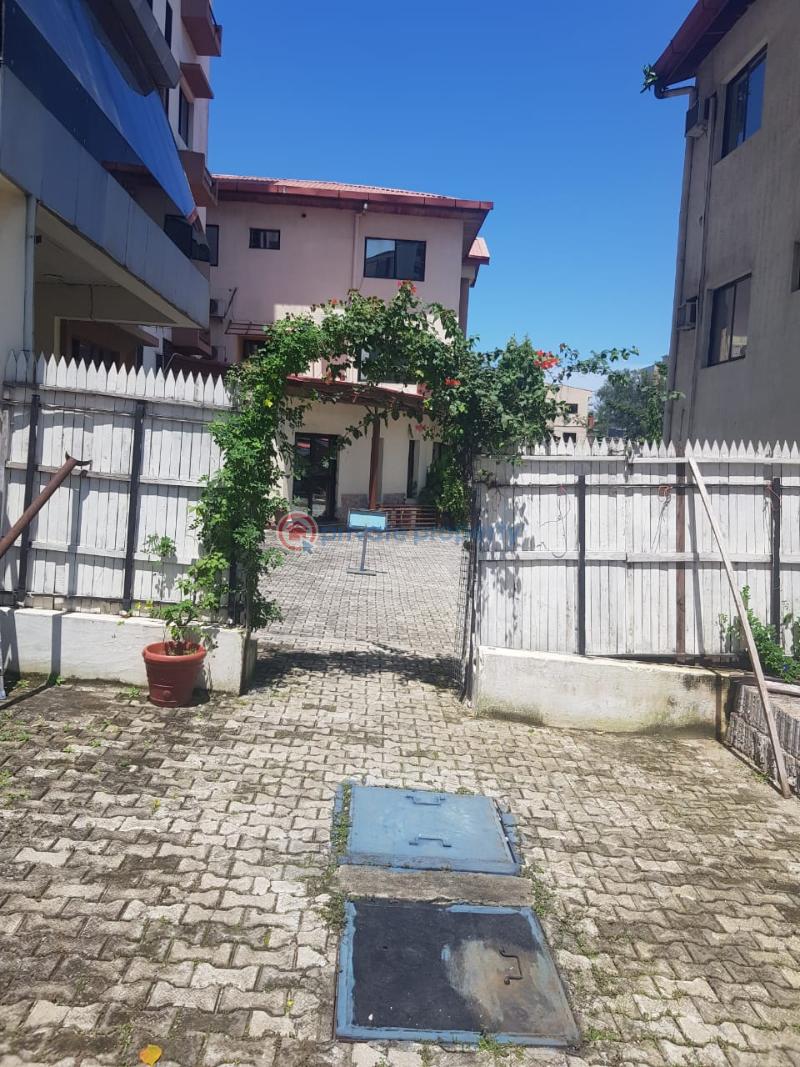 10 bedroom Hotel For Sale Off Odeku Adeola Odeku Victoria Island Lagos - 7