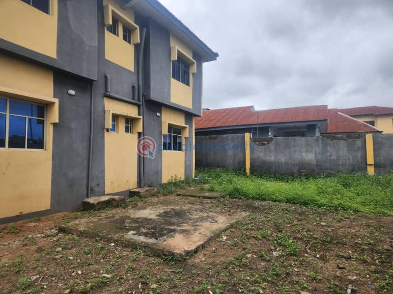 3 bedroom House For Sale Ologede Estate, New Garage Akala Express Ibadan Oyo - 1