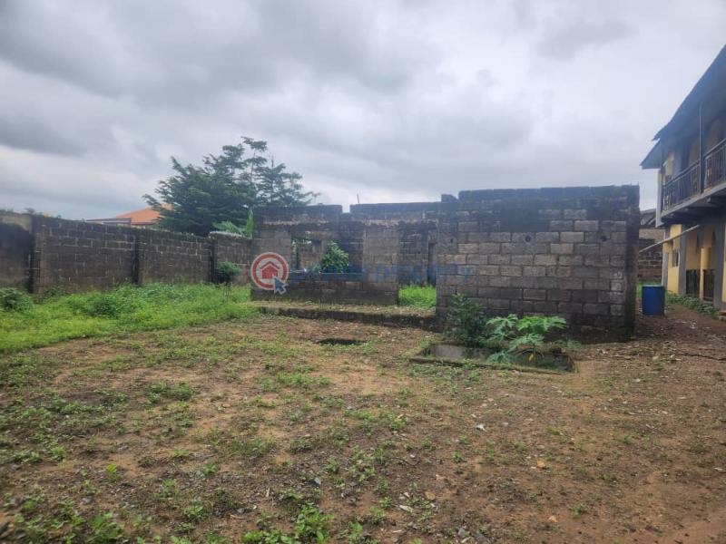 3 bedroom House For Sale Ologede Estate, New Garage Akala Express Ibadan Oyo - 0