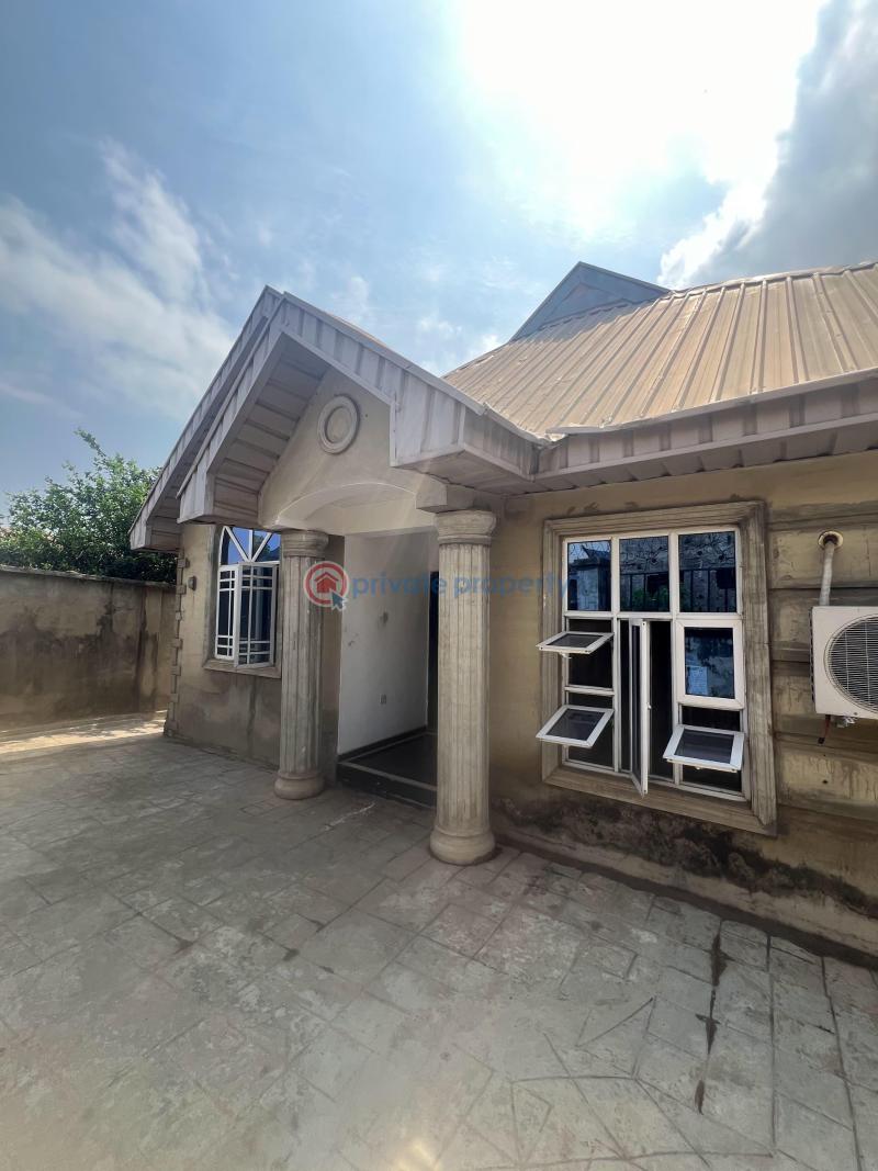 2 bedroom Block Of Flats For Sale Ogungbade New Ife Road Ibadan Oyo - 14