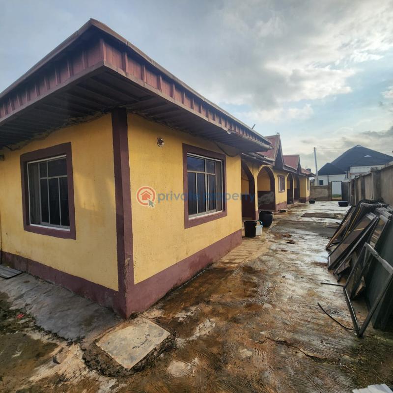 2 bedroom Block Of Flats For Sale Ajara Estate, Olorunda Akobo Ibadan Oyo - 3
