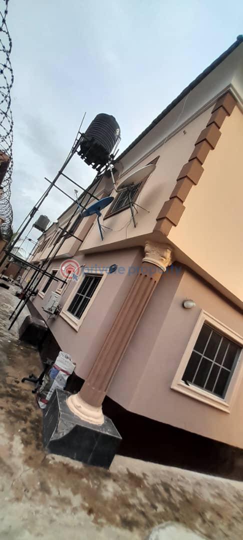 3 bedroom Block Of Flats For Sale Ikorodu Lagos - 5