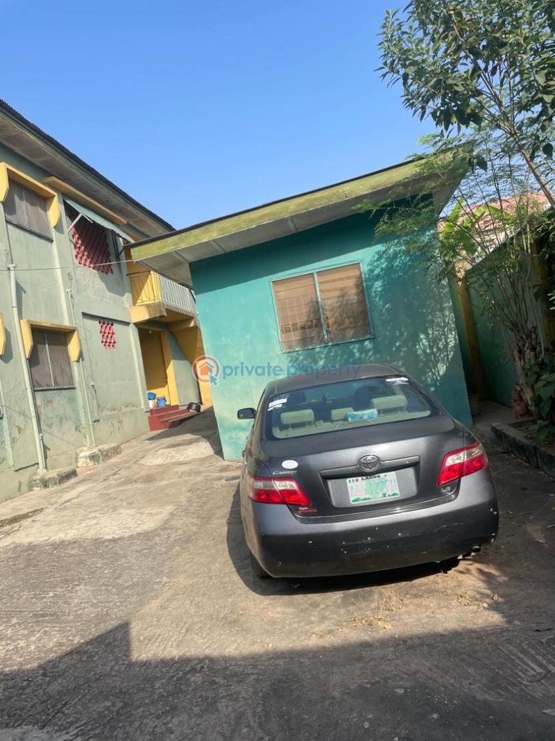 4 unit of 3 bedroom with 2 bedroom duplex - 5 3 bedroom Block Of Flats For Sale Ibadan Oyo - 5