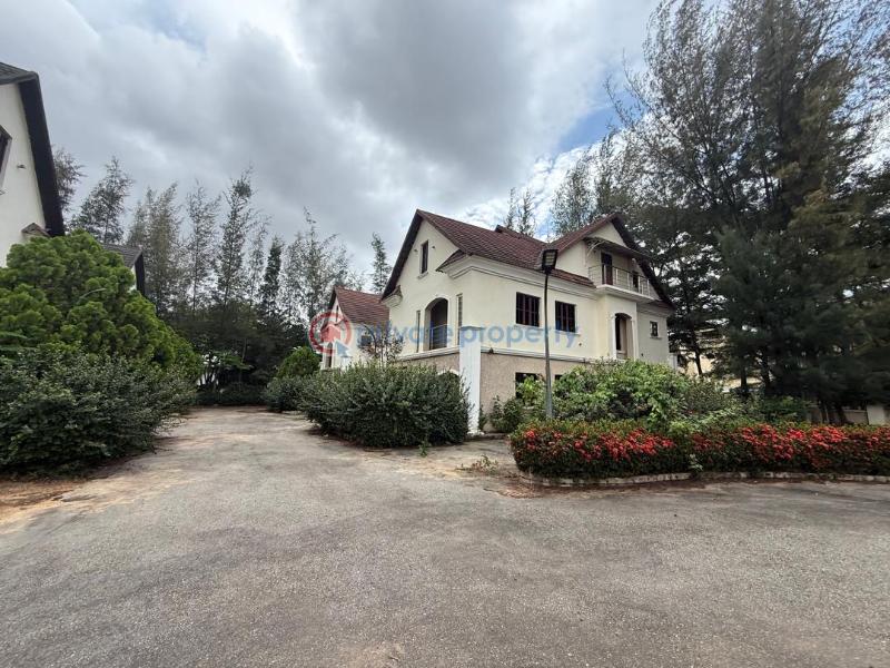 4 unit of 5 bedroom terraced 8 units of 5 bedroom semi detached - 3 5 bedroom House For Sale Utako Abuja Phase 2  - 3