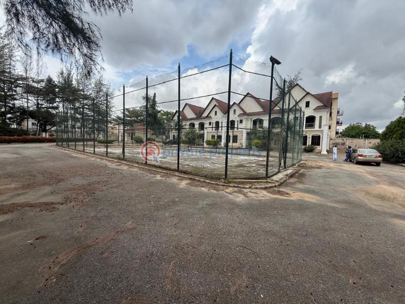 4 unit of 5 bedroom terraced 8 units of 5 bedroom semi detached - 5 5 bedroom House For Sale Utako Abuja Phase 2  - 5