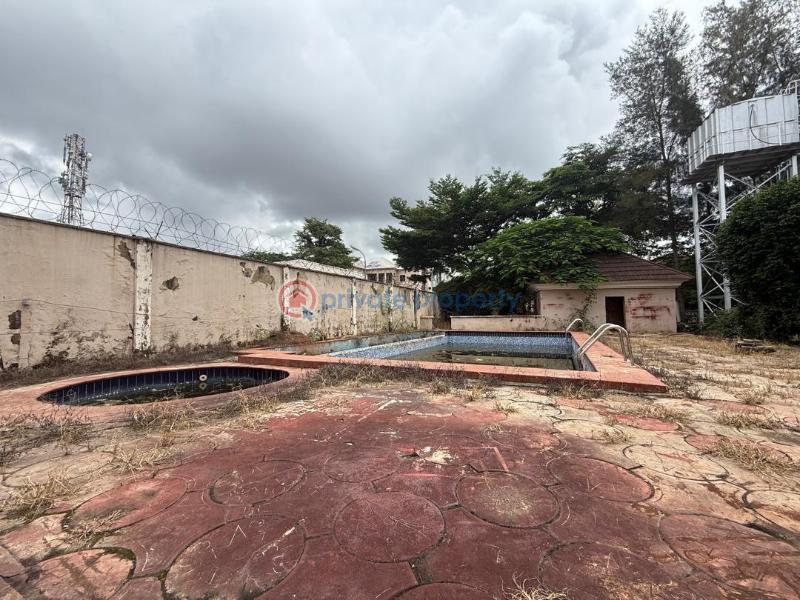 4 unit of 5 bedroom terraced 8 units of 5 bedroom semi detached - 1 5 bedroom House For Sale Utako Abuja Phase 2  - 1