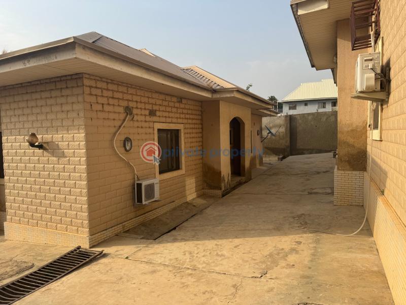 3 bedroom Semi detached Bungalow For Sale Karu Abuja Phase 4  - 11