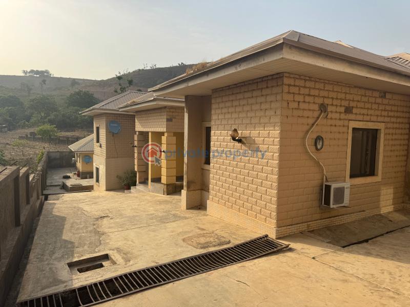 3 bedroom Semi detached Bungalow For Sale Karu Abuja Phase 4  - 9