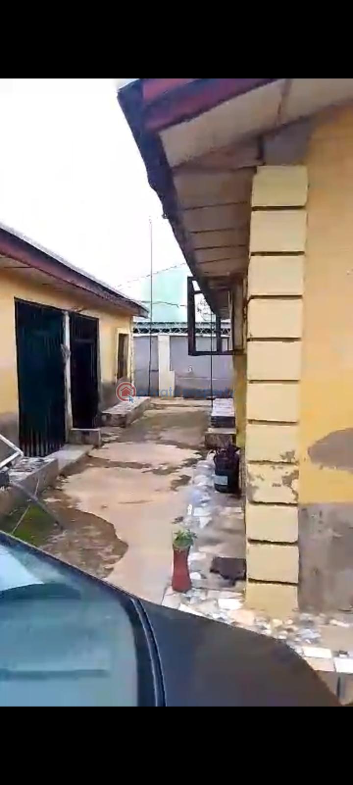 1 bedroom Block Of Flats For Sale Jikwoyi Phase 2, In Sss Quarters. Jikwoyi Abuja Phase 4  - 1