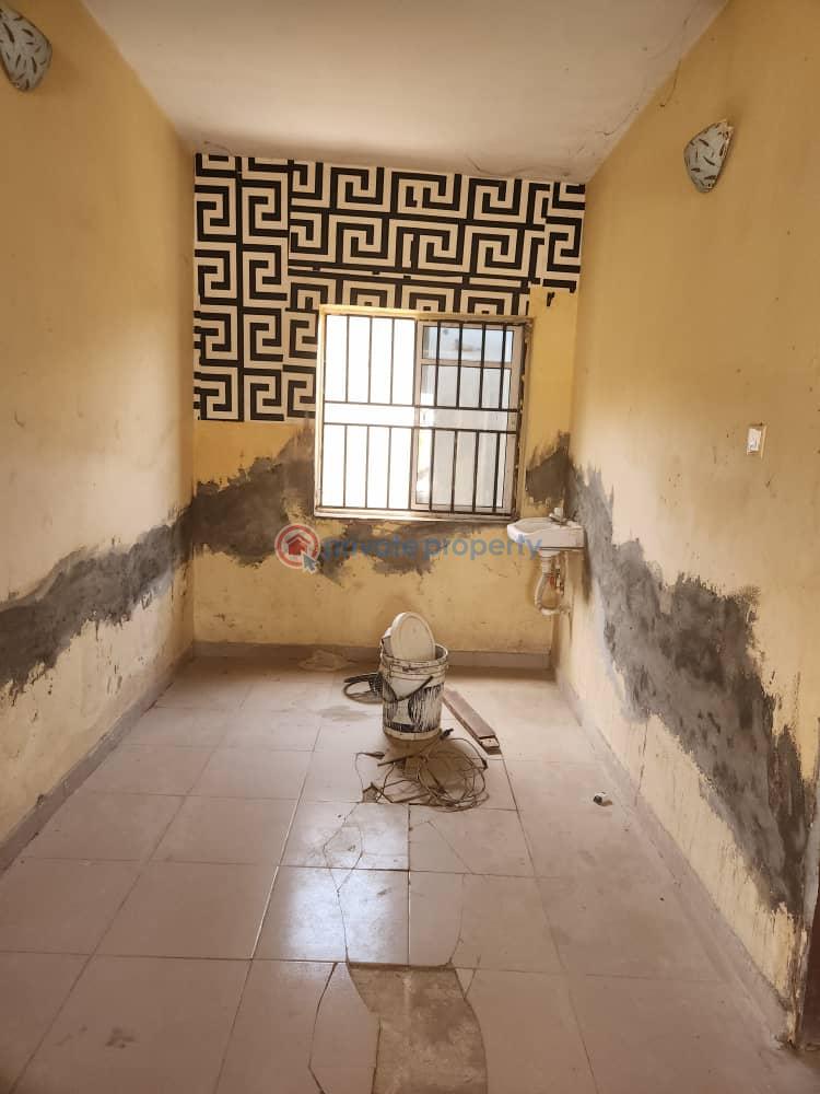 House For Sale Olobo Ayadade, Elenusonso, Alafaara Idishin Ibadan Oyo - 7