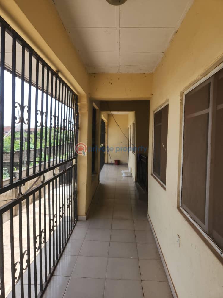 House For Sale Olobo Ayadade, Elenusonso, Alafaara Idishin Ibadan Oyo - 3