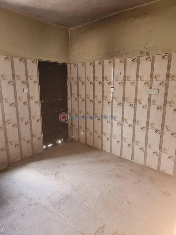 House For Sale Olobo Ayadade, Elenusonso, Alafaara Idishin Ibadan Oyo - 6