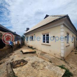 2 bedroom Flat & Apartment For Sale Apatuku, Elewuro Akobo Ibadan Ibadan Oyo - 9