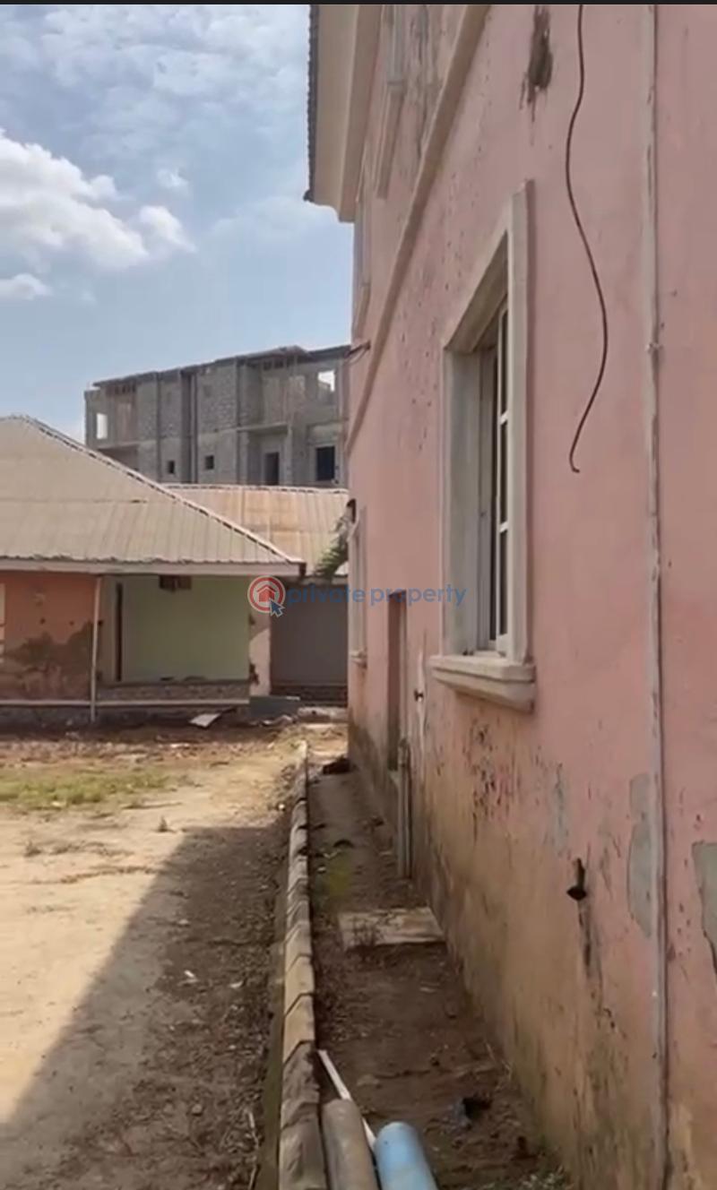 3 bedroom Block Of Flats For Sale Kado Abuja Phase 2  - 4