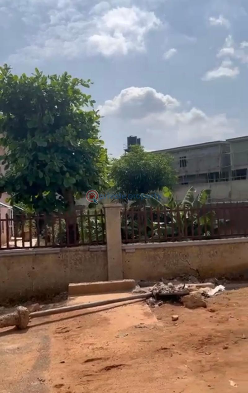 3 bedroom Block Of Flats For Sale Kado Abuja Phase 2  - 2