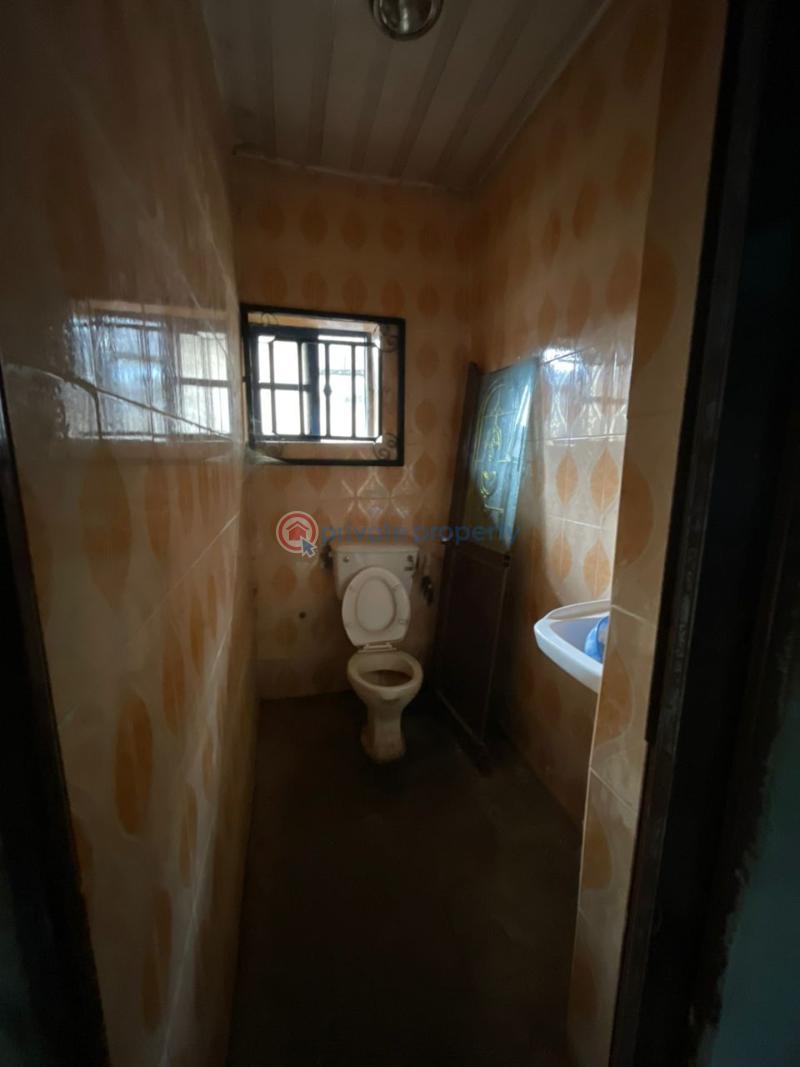 3 bedroom Bungalow For Sale Idiorogbo, Akobo Ibadan Oyo - 3