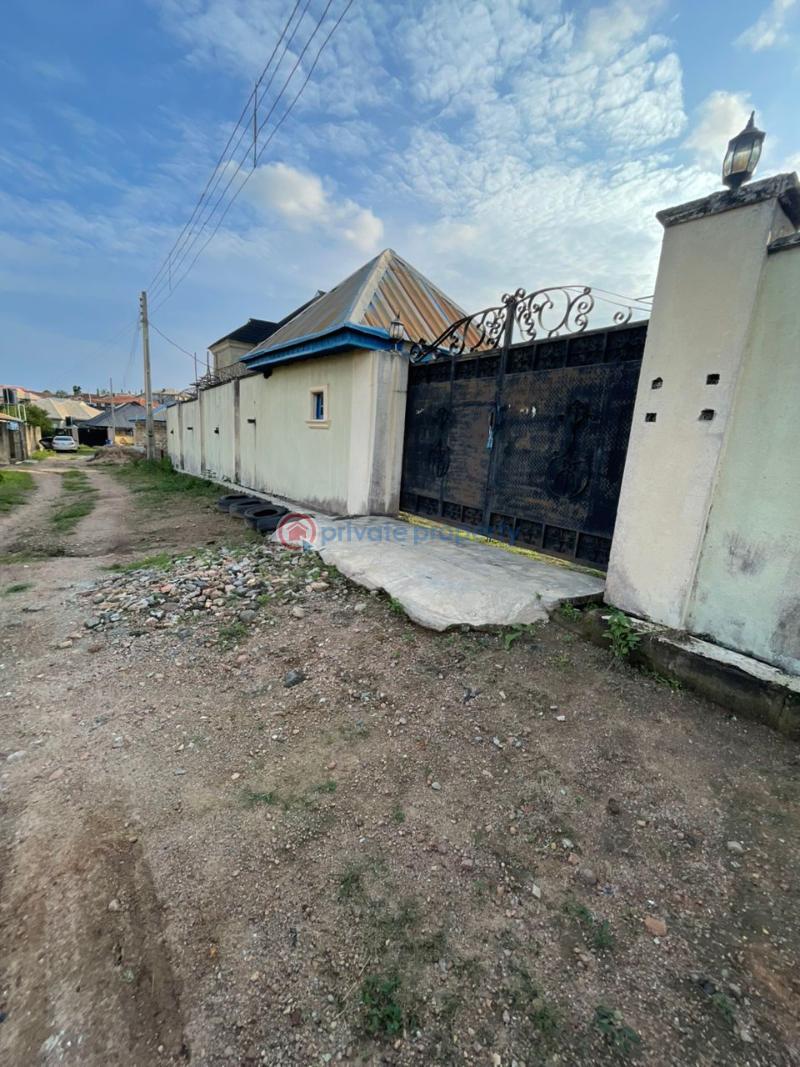 3 bedroom Bungalow For Sale Idiorogbo, Akobo Ibadan Oyo - 4
