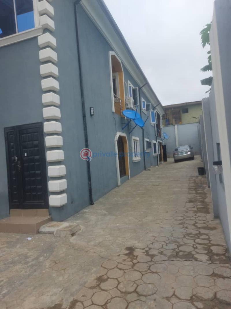 3 bedroom Block Of Flats For Sale Ologede Estate New Garage Off Akala Express Ibadan Oyo - 2