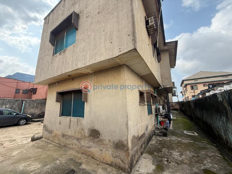 3 bedroom Block Of Flats For Sale Egbe Road Ejigbo Lagos - 2