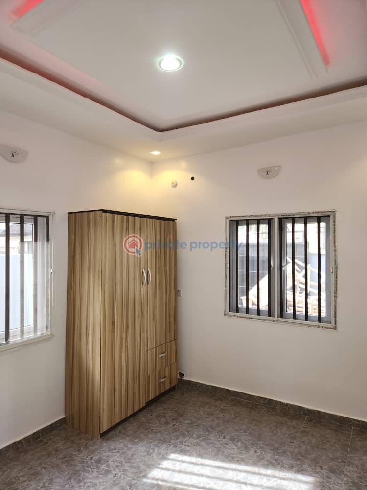 3 bedroom Flat & Apartment For Sale Monsha Allah, Elebu Akala Express Ibadan Oyo - 8