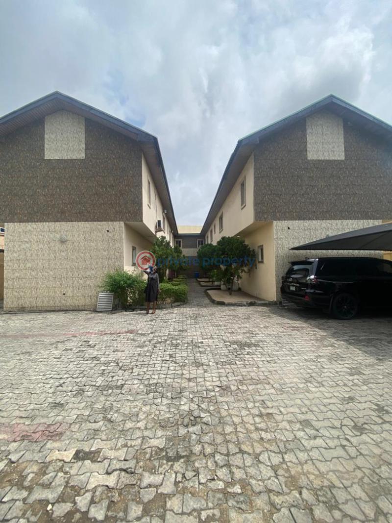 3 bedroom Terraced Bungalow For Sale Omorire Johnson Street Lekki Phase 1 Lagos - 0