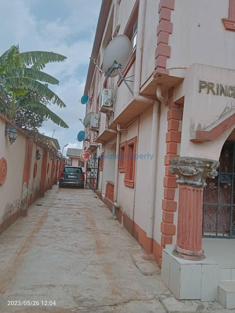 3 bedroom Block Of Flats For Sale Ejigbo Lagos - 3