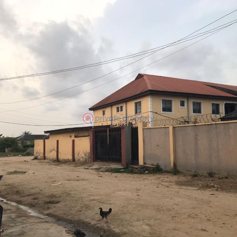 3 bedroom House For Sale Oreta, Ajebo Community Estate, Igbogbo, Ikorodu Lagos*. Igbogbo Ikorodu Lagos