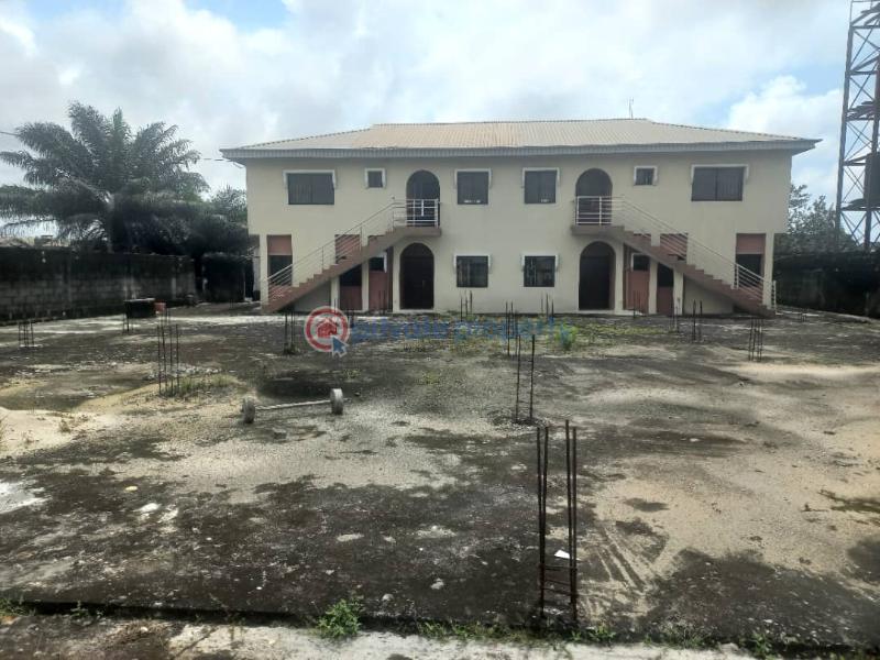 3 bedroom Block Of Flats For Sale Ologunfe Road Awoyaya Ajah Lagos - 3