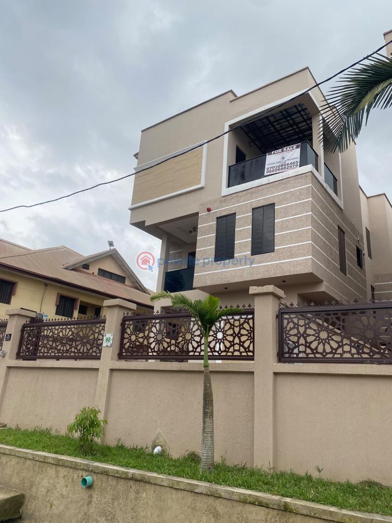 5 bedroom Detached Duplex For Sale Tito Layo Adedoyin Street Omole Phase 2 Ojodu Lagos - 3