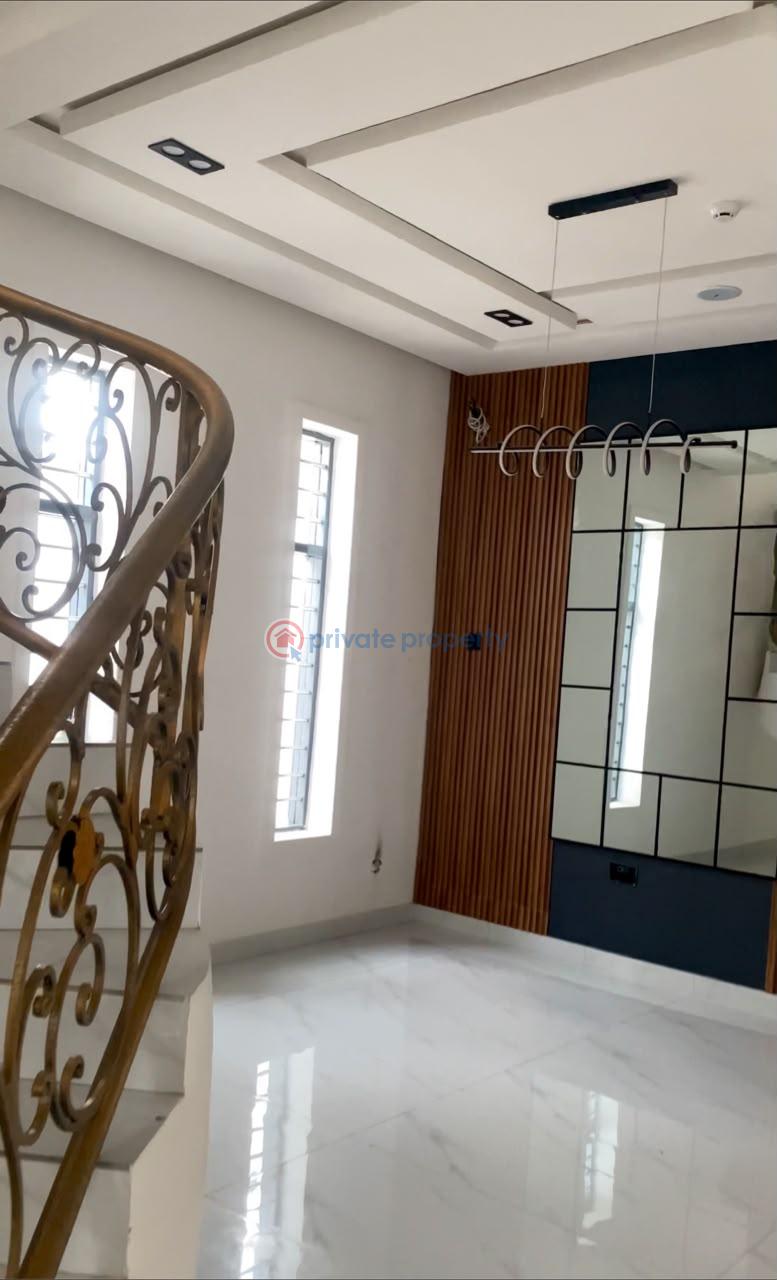 5 bedroom Detached Duplex For Sale Omole Phase 1 Ojodu Lagos - 3