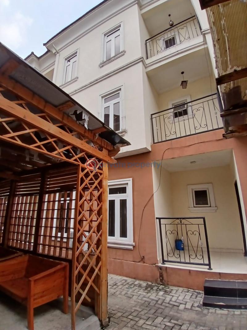 5 bedroom Terraced Duplex For Sale Agungi Lekki Lagos - 1