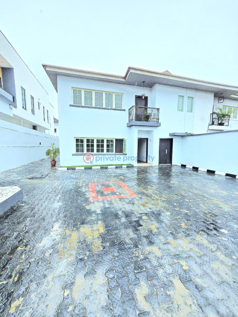 2 bedroom Flat & Apartment For Rent Lekki Phase 1 Lagos - 3
