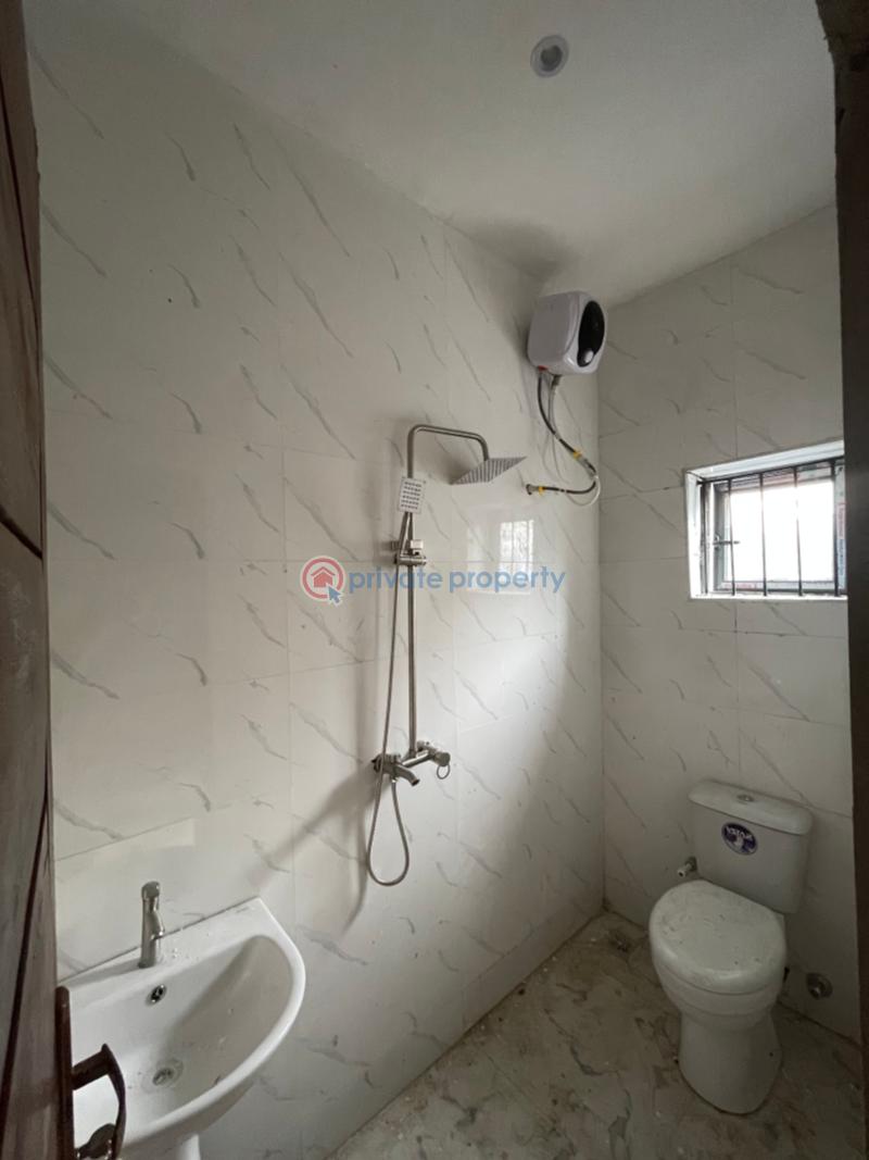 2 bedroom Block Of Flats For Rent Sharon Estate, New Road Awoyaya Ajah Lagos - 9